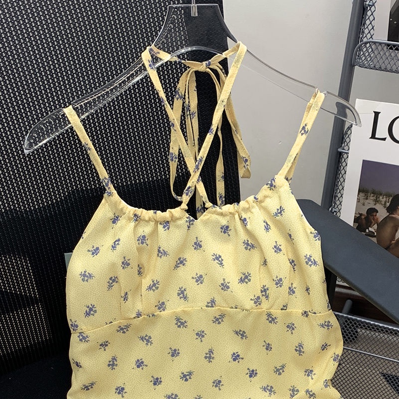 Đầm Hai Dây Ôm Hông Họa Tiết Hoa Màu Vàng Lãng Mạn Quyến Rũ