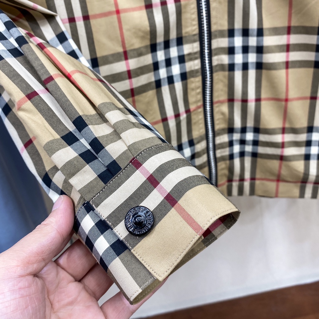 Áo khoác nam cao cấp Burberry BBR thiết kế trẻ trung và cá tính với phong cách năng động