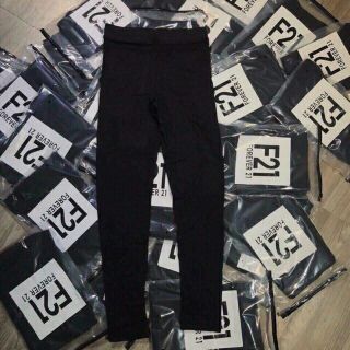 Quần legging F21