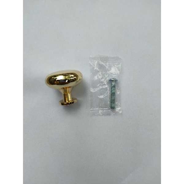 Núm tủ màu vàng bóng