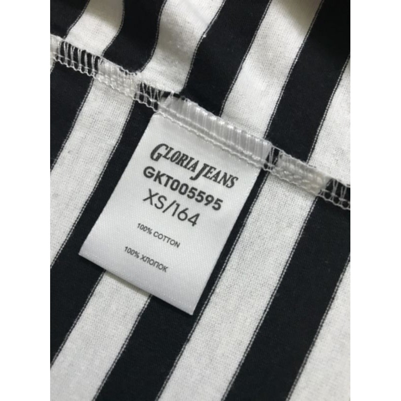 Áo croptop kẻ sọc VNXK