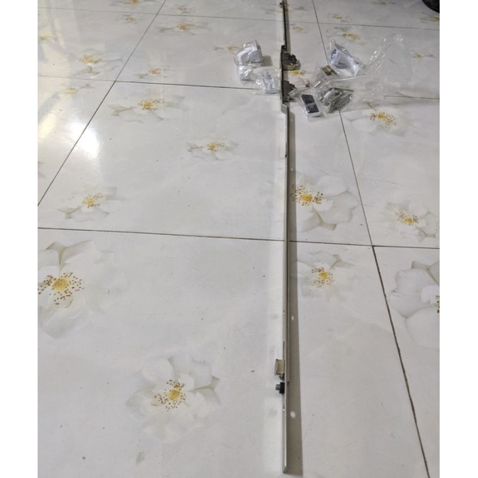 Bộ khóa cửa nhựa lõi thép uPVC đa điểm 1600 và 1800 cho cửa đi lùa