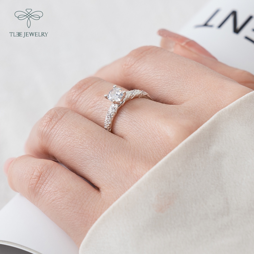 Nhẫn bạc nữ TLEE ổ đá nhỏ 4 chấu lấp lánh dây xoắn nữ tính NCJ A0180
