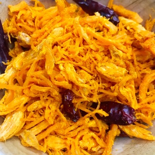 Khô gà bơ tỏi Hà Thư