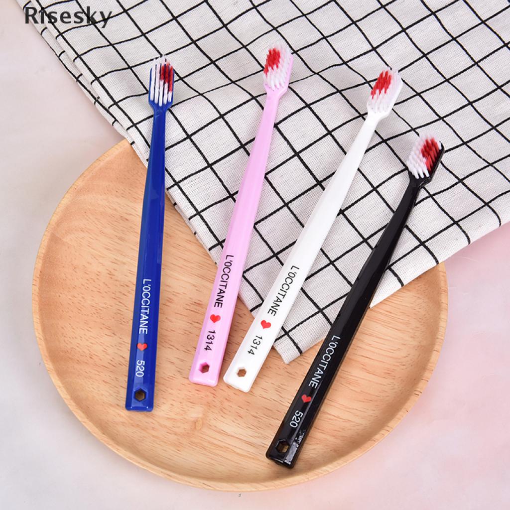 Set 2 Bàn Chải Đánh Răng Nano Thân Thiện Với Môi Trường Hình Trái Tim