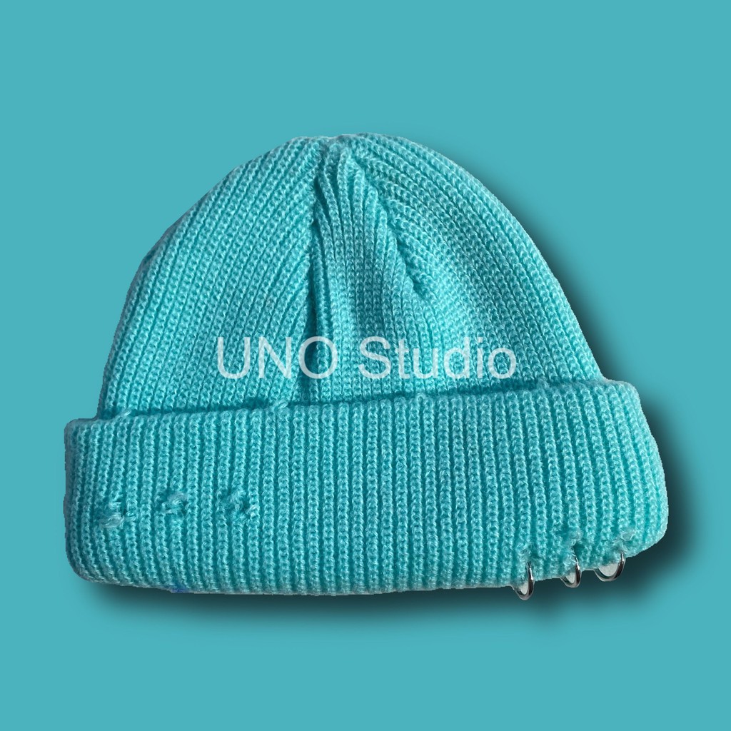 Mũ beanie len rách kèm khuyên