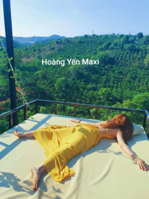 🔴Váy maxi vàng hai dây đan lưng thắt nơ xẻ 2 tà | BigBuy360 - bigbuy360.vn