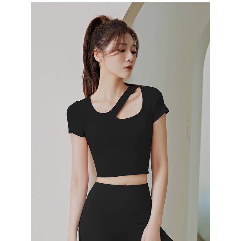 Áo Thun Thể Thao Mỏng Thoáng Khí Có Miếng Đệm Ngực Thời Trang Cho Nữ