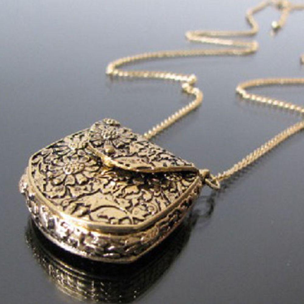 Vanes1 Vòng Cổ Dây Chuyền Dài Cổ Điển Locket