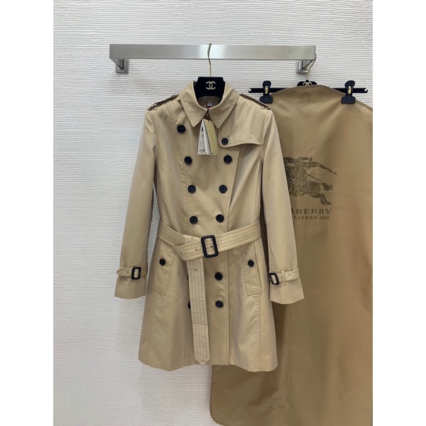 Áo khoác mang to dáng dài vừa thương hiệu Burberry BBR cao cấp