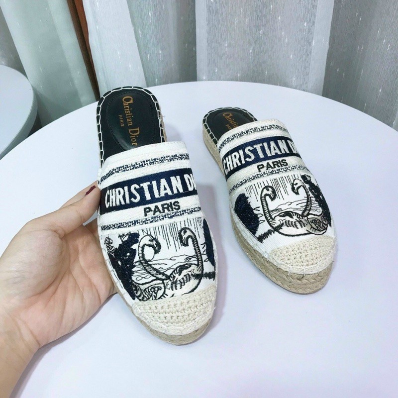 SỤC THIÊN NGA MŨI CỐI