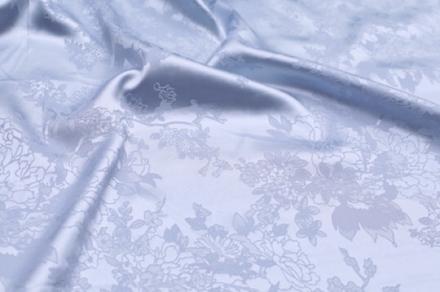 Vải Gâm Lụa Hoa Văn