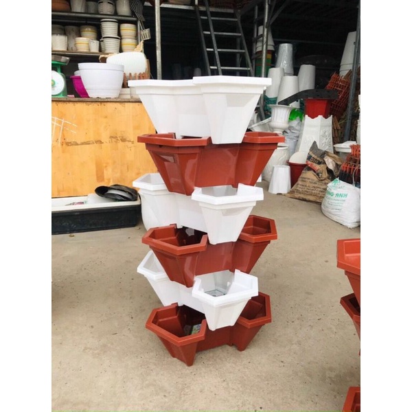 Chậu nhựa tam giác xếp tầng