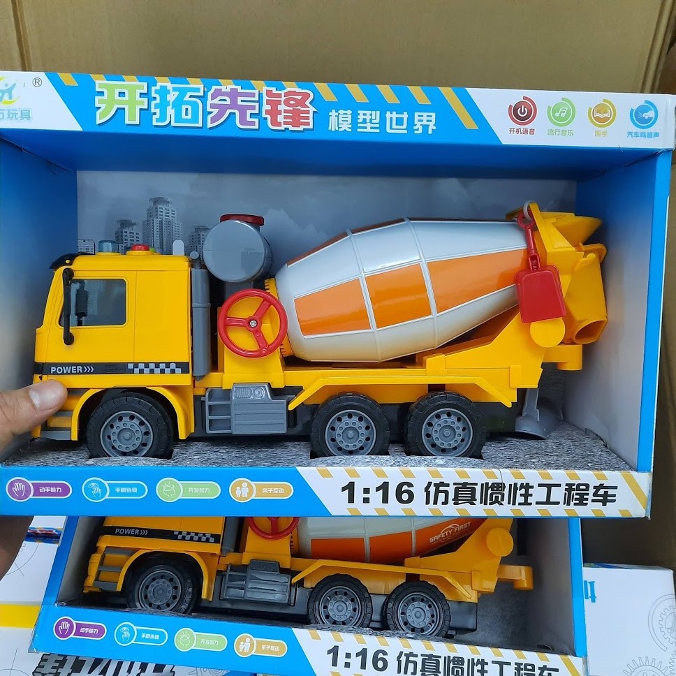 Xe bồn chở bê tông tỉ lệ 1:16 xe bằng nhựa có âm thanh và đèn có tay quay đồ chơi trẻ em