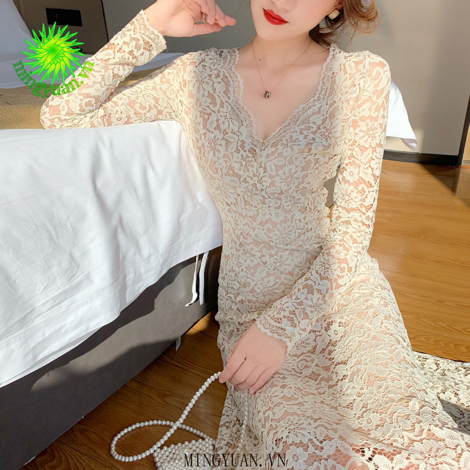 ( Mingyuan ) New retro amber lace stitching strap dress