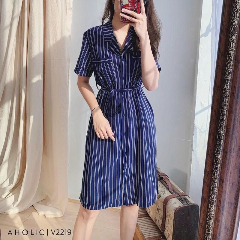 Đầm sơ mi chất mềm mát kẻ 2 màu Aholic V2219