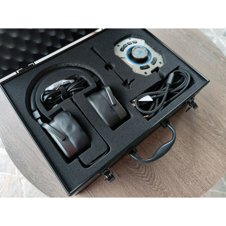 Tai nghe XIBERIA T20 CAO CẤP Âm thanh 7.1 Sound LED lighting, kèm theo DAC riêng, Vali sang trọng