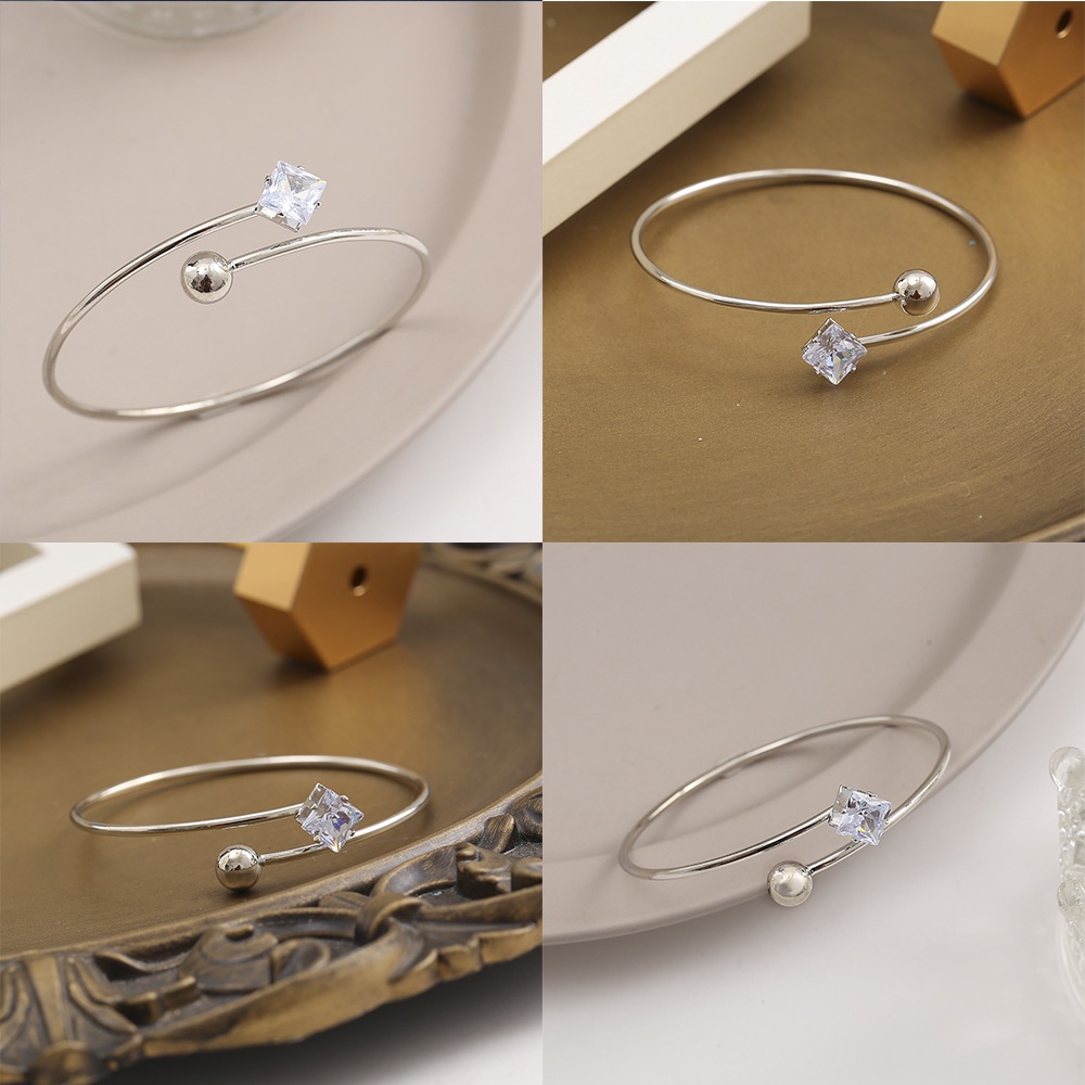 Vòng Tay Hở Đính Đá Zircon Vuông Kiểu Hình Học Đơn Giản Phong Cách Hàn Quốc Cho Nữ