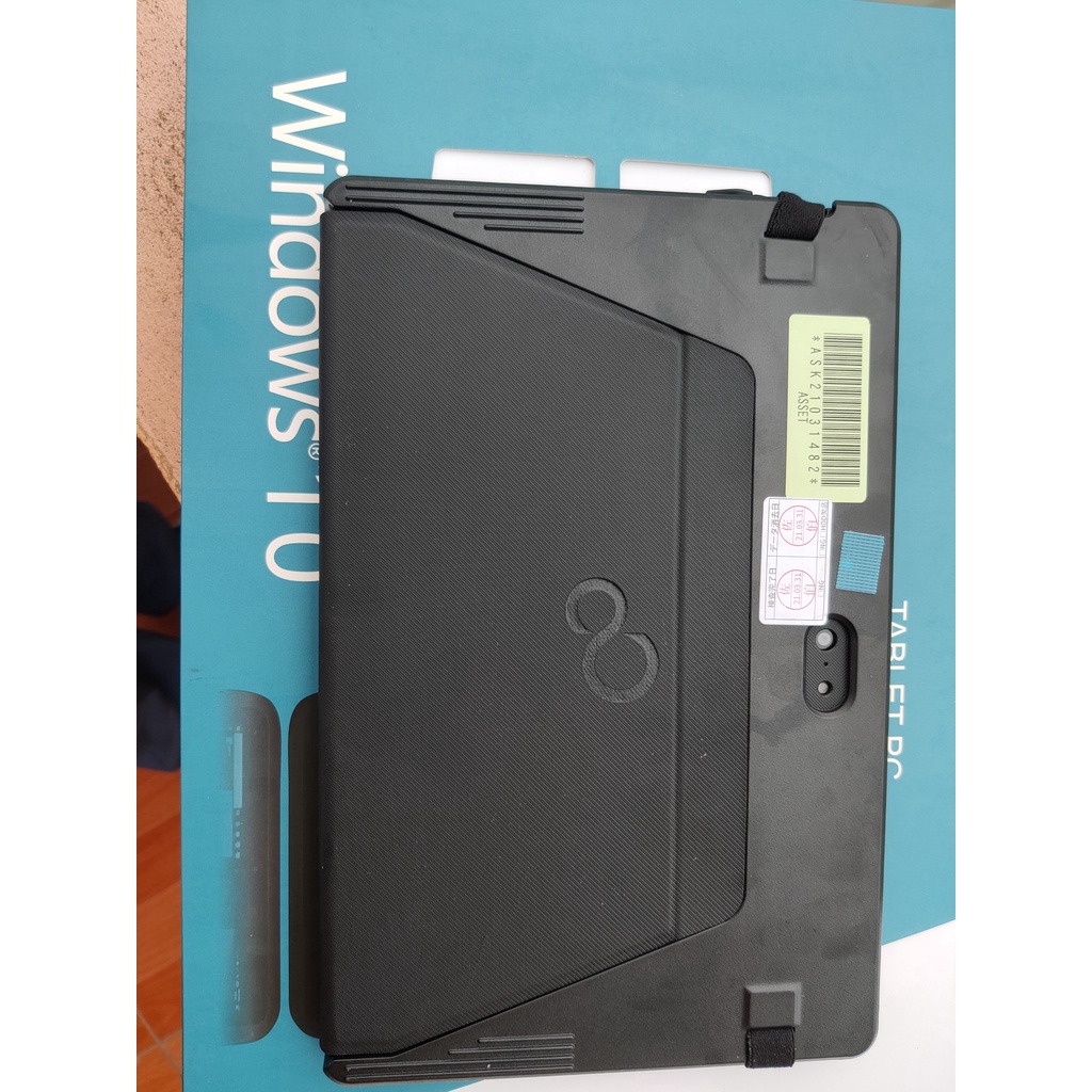 Máy tính bảng FUJITSU ARROWS TAB Q506/4/128, bút và cáp sạc zin