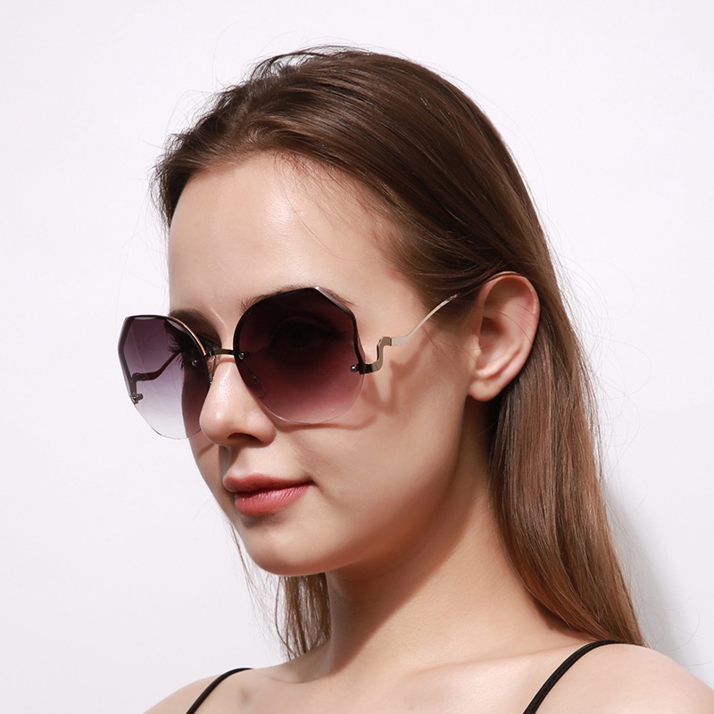 Kính Mát Không Gọng Chống Tia UV400 Với 6 Màu Thời Trang Cho Nữ