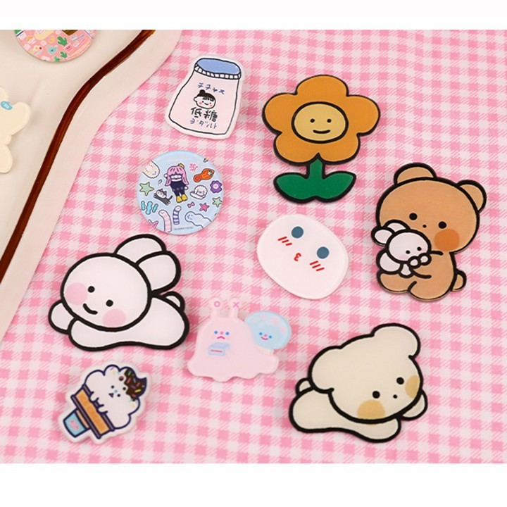 Sticker huy hiệu cài balo pin cài cặp nhiều mẫu dễ thương