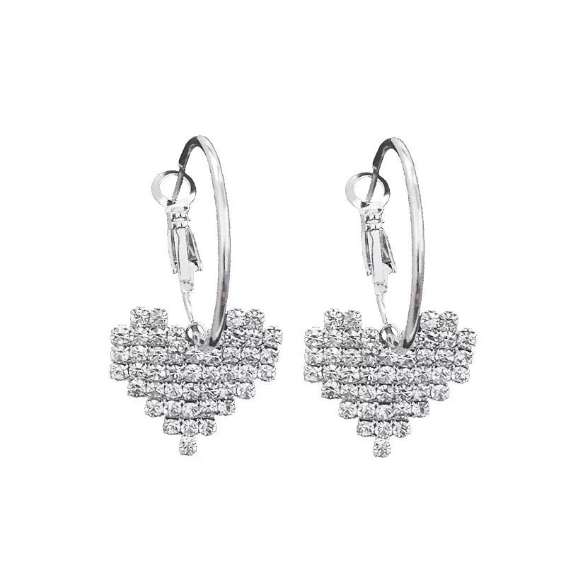 khuyên tai tròn lồng trái tim đá phong cách hàn quốc sang chảnh