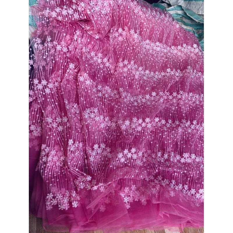 vải ren thêu hoa mai