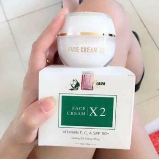 Kem face Quyên lara