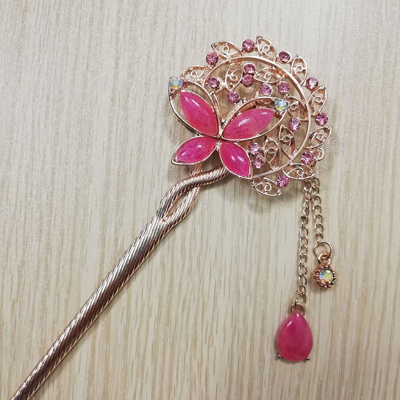 Trâm cài tóc đính đá họa tiết bươm bướm tua rua vintage