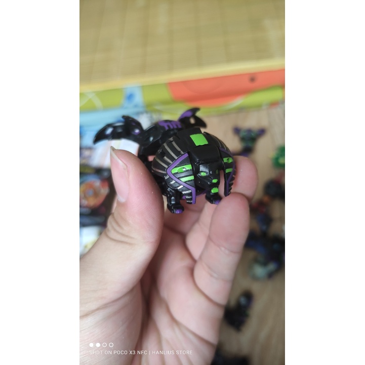 mô hình bakugan chính hãng 2nd ARMORED ALLIANCE PHAROL bóng tối darkrus đen