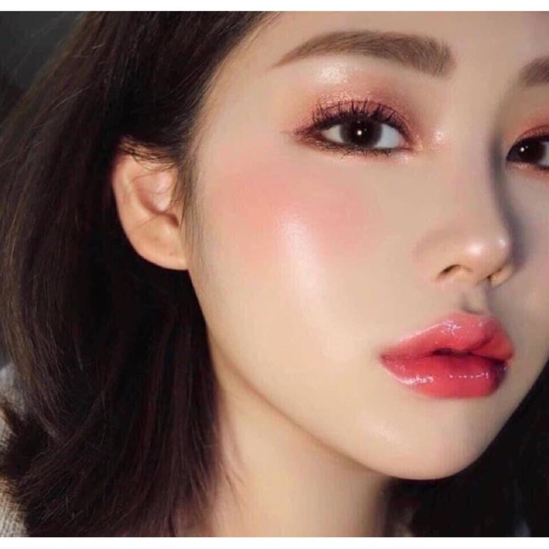 Kem lót Bobbi Brown thần thánh.