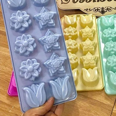 Khuôn Nhựa Làm Đá, rau cau hình 21 Trái Tim 3.5cm, hoa cúc, hoa tulip