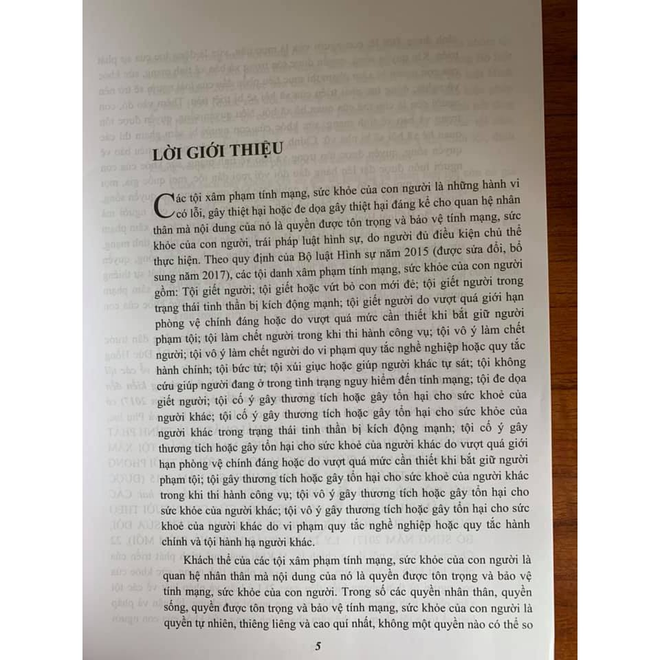 Sách Pháp luật hình sự Việt Nam về các tội xâm phạm tính mạng, sức khoẻ của con người | BigBuy360 - bigbuy360.vn