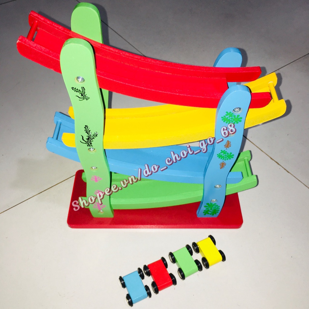 Cầu trượt 4 tầng bằng gỗ kèm 4 oto