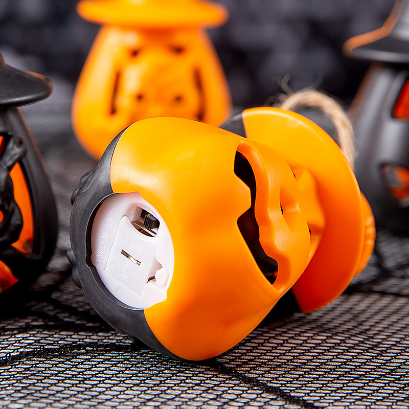Đèn LED hình quả bí ngô dùng để trang trí dịp lễ Halloween