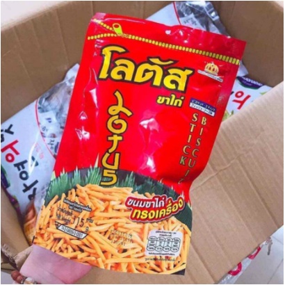 Bim Que Stick Biscuit đỏ 110g Thái Lan - Hàng Mới Đã Sản Xuất Tại Việt Nam