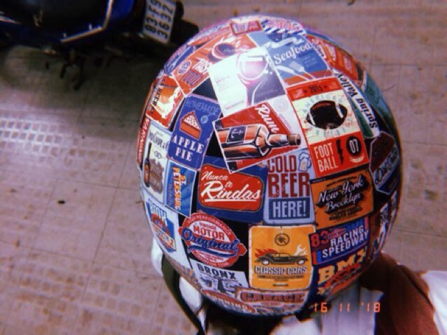 LẺ MỘT HÌNH NHỎ sticker chống nước dán nón bảo hiểm, vali, laptop retro