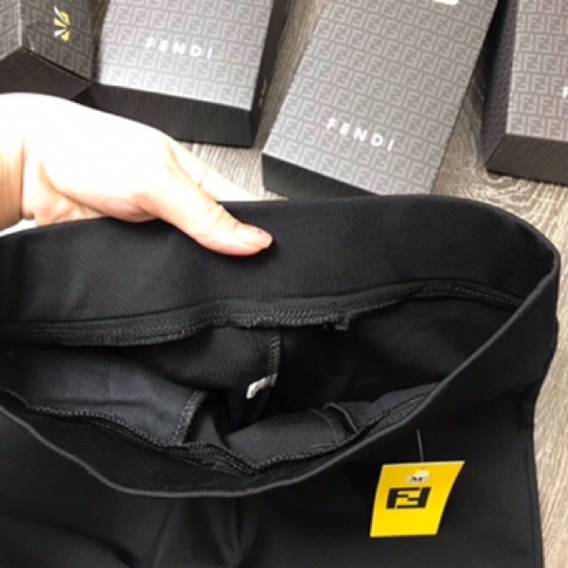 HÀNG LOẠI 1-QUẦN LEGGING FENDY MỚI 2020-ẢNH THẬT | BigBuy360 - bigbuy360.vn