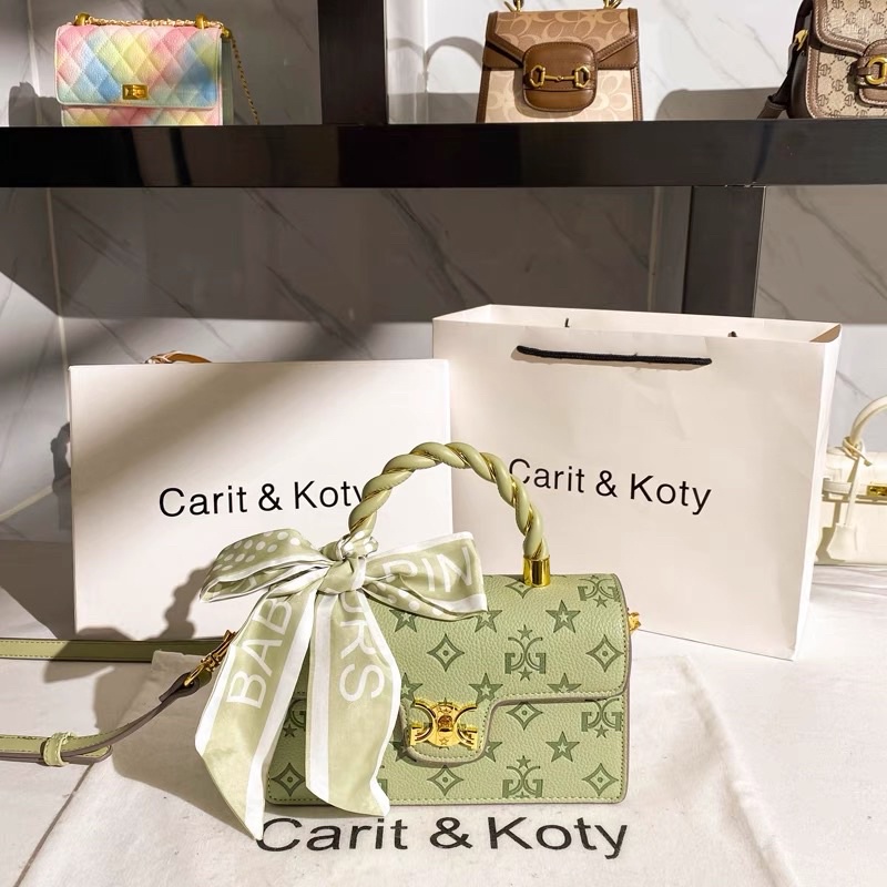 Túi xách đeo chéo nữ size 21 xanh bơ phối khăn Carit &Koty