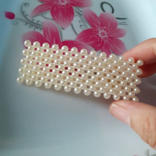 Kẹp tóc mái đính hạt hình vuông