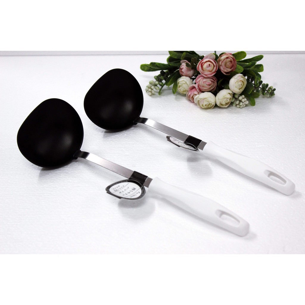 Muôi canh bằng nhựa KAI