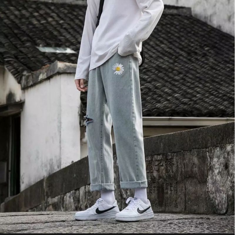 Quần Baggy Nam,nữ dáng xuông thêu hoa cúc phong cách hàn quốc | BigBuy360 - bigbuy360.vn