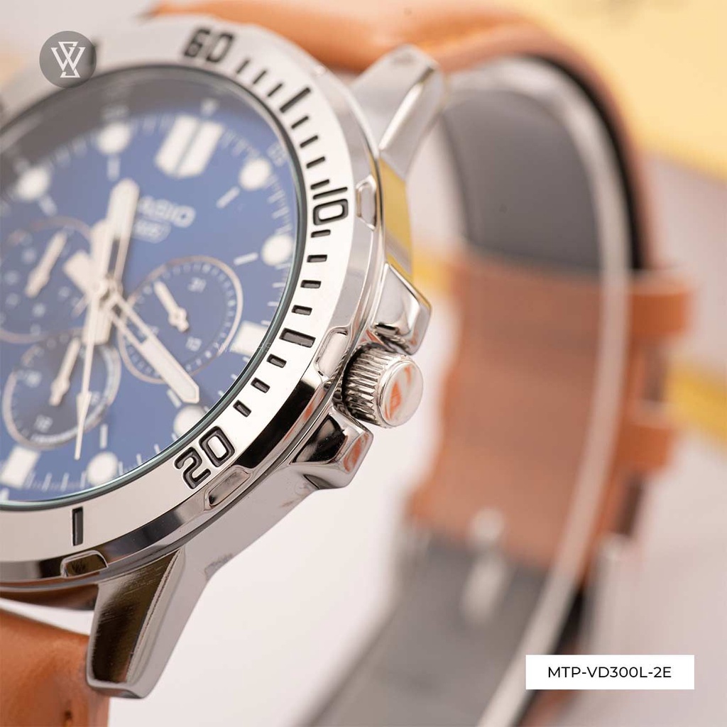 Đồng Hồ Quartz Nam Casio WATCHSTORE MTP-VD300L-2EUDF Mặt Kính Khoáng 45mm, Dây Da Phong Cách Cổ Điển, Sang Trọng