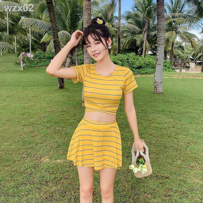 Áo tắm nữ sinh bảo thủ che bụng thể thao hai mảnh xẻ tà suối nước nóng | BigBuy360 - bigbuy360.vn