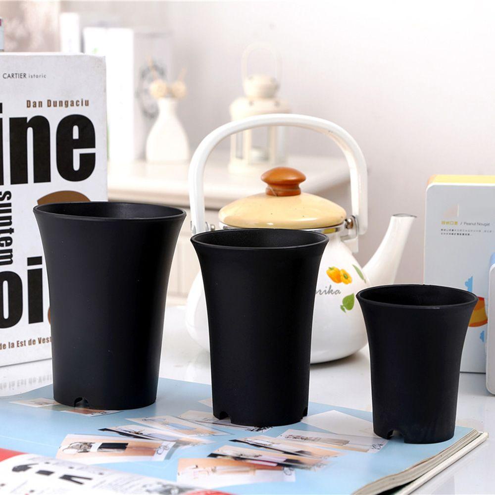 Chậu Hoa Bằng Nhựa Thiết Kế Độc Đáo Tiện Dụng