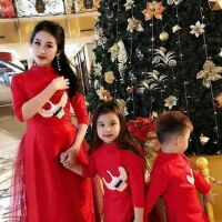 Áo dài cách tân thêu ruy băng