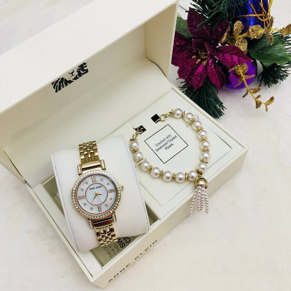 set đồng hồ nữ Anne Klein AK/2928GBST ngọc trai size 29mm