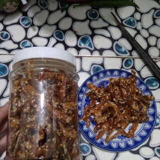 Cá cơm rút xương ớt tỏi hủ nhỏ
