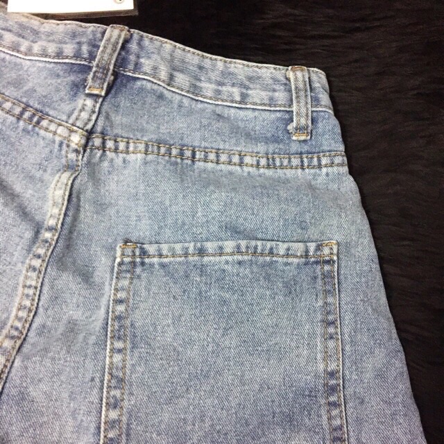 Xả thanh lý Short bò đính đá free size dưới 53kg.