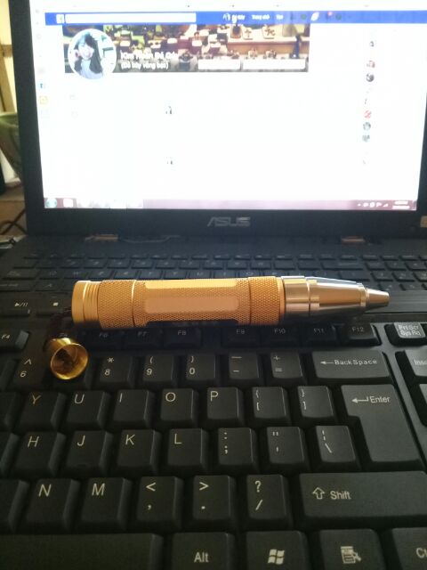 Đèn Pin Soi Đá 3 Màu Chuyên Soi Trang Sức Hàng Tốt